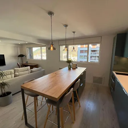 Apto Con Vistas A Bahia De Pasajes, A 10 Min Del Centro De San Sebastian Apartment *